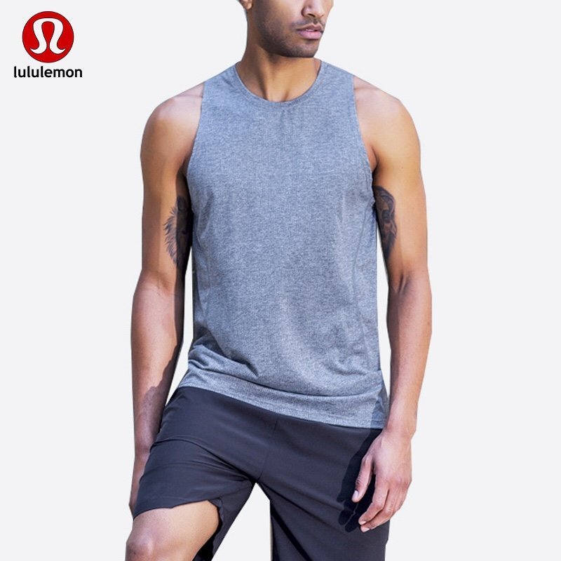 Lululemon Men's Vests 34